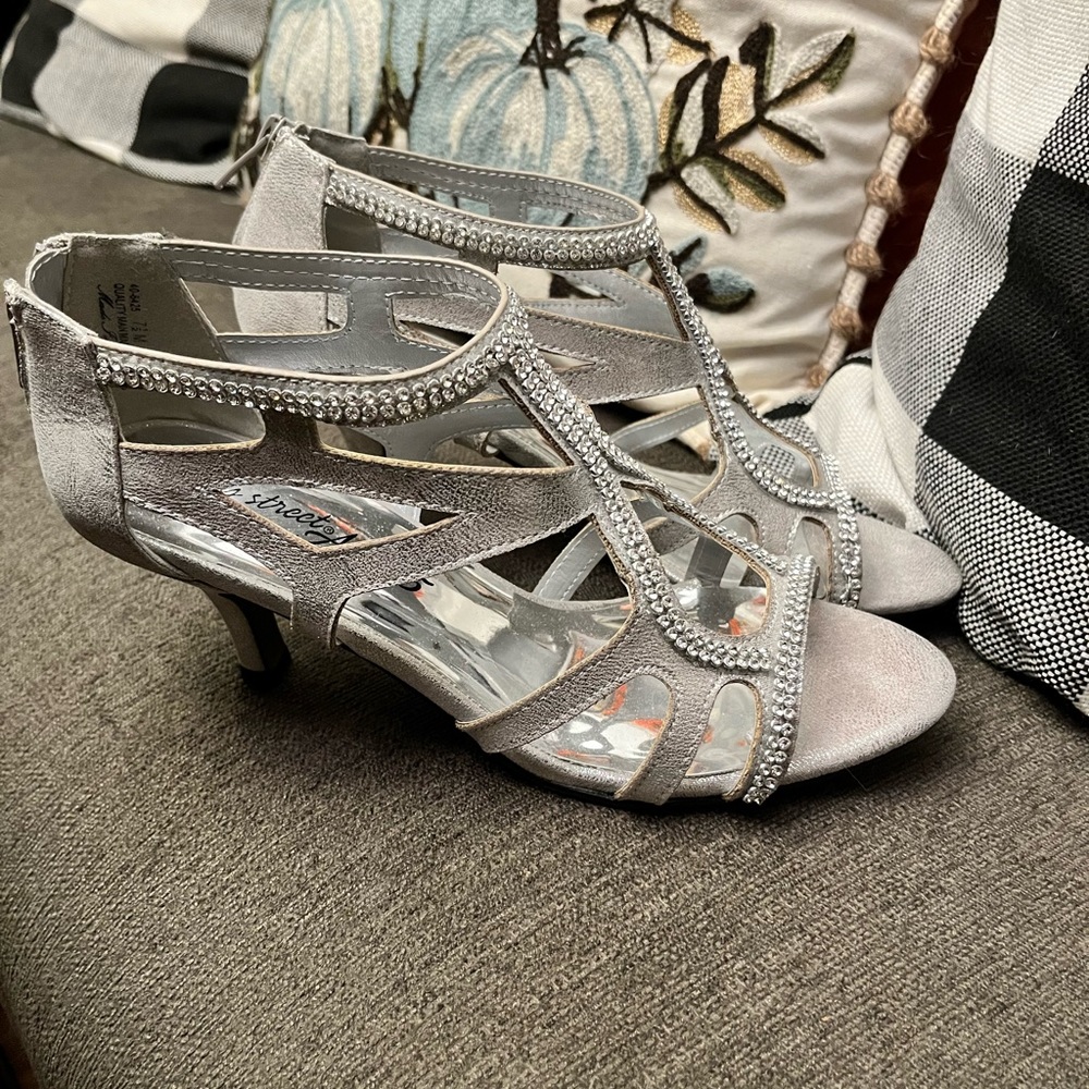 Easy Street Shoes